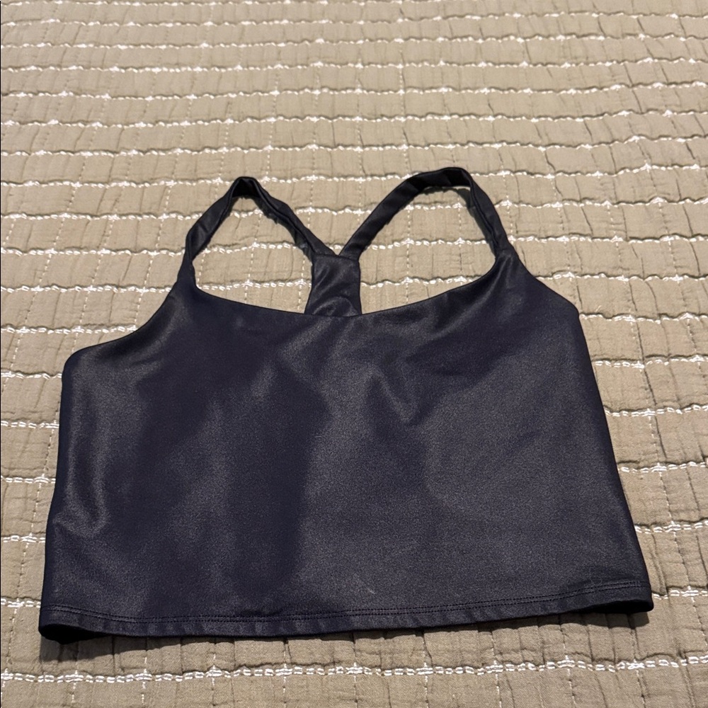 Black tank cropped